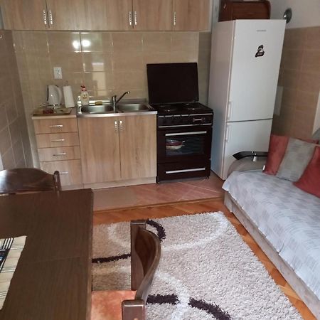 Appartement Apartman Vukica à Trebinje Extérieur photo